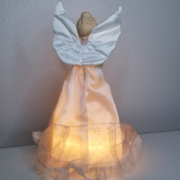 Noma Soft Glo 10 Light Porcelain Angel Holiday Christmas Tree Topper 12" - Picture 3 of 10